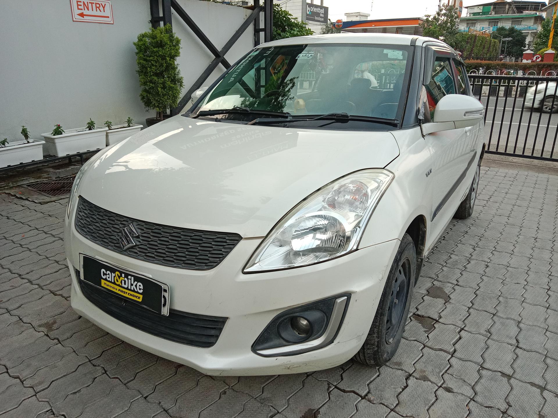 2015 मारुति सुजुकी स्विफ्ट VXI BS IV 2015 मारुति सुजुकी स्विफ्ट VXI BS IV