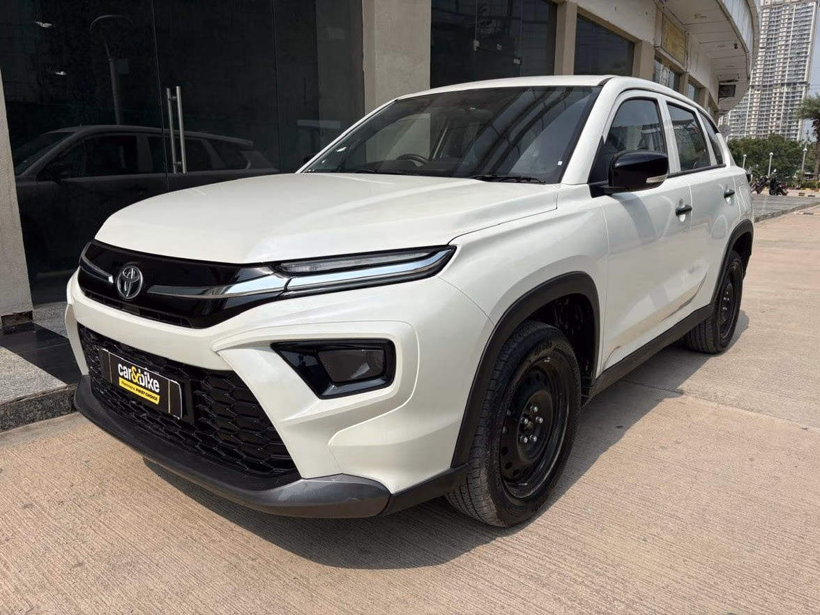 Used 2025 Toyota Urban Cruiser Hyryder Used 2025 Toyota Urban Cruiser Hyryder