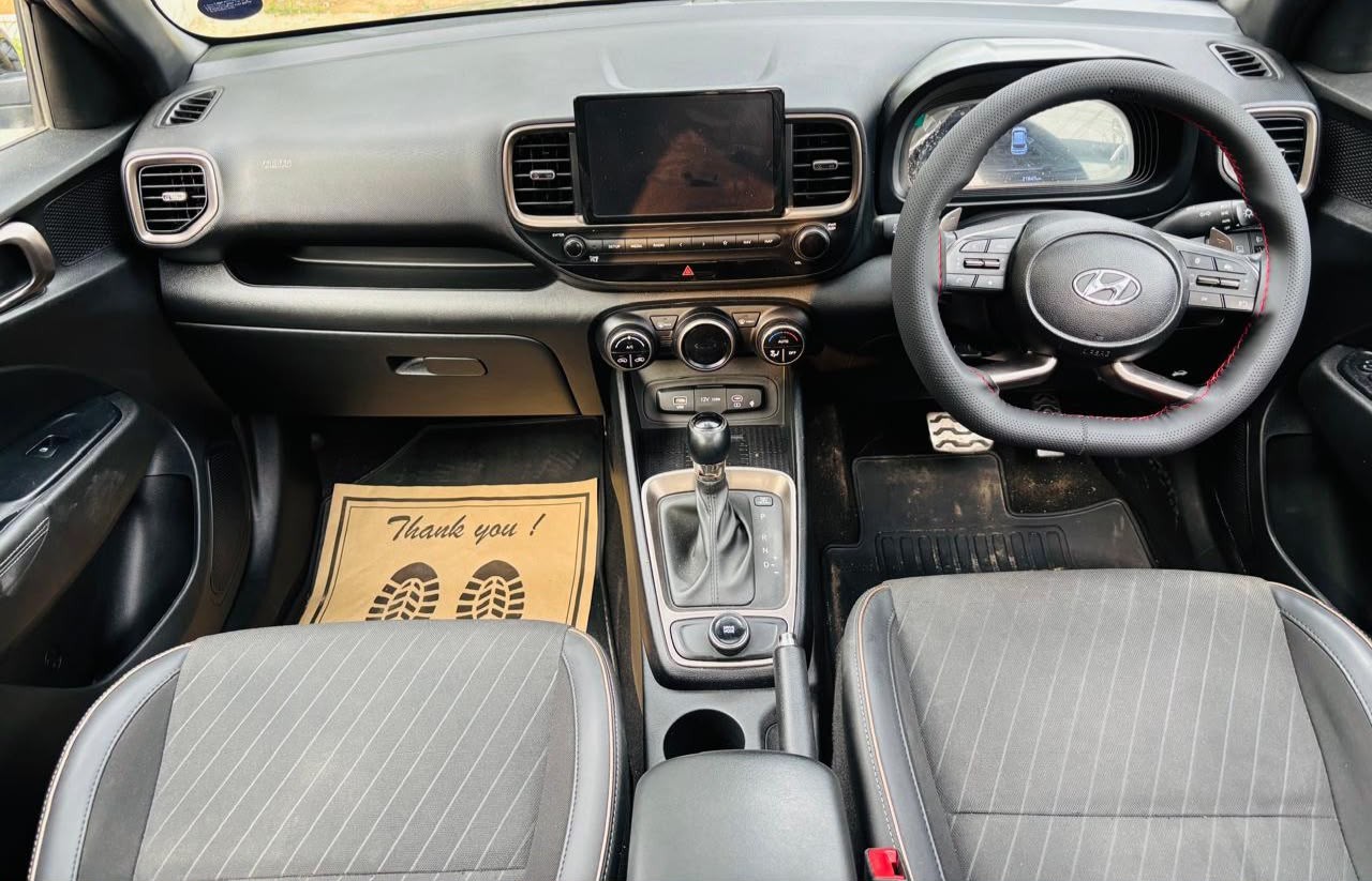 View 2024 Hyundai Venue SX (O) 1.0 Turbo Petrol DCT Image 12 Used 2024 Hyundai Venue SX (O) 1.0 Turbo Petrol DCT Image 12