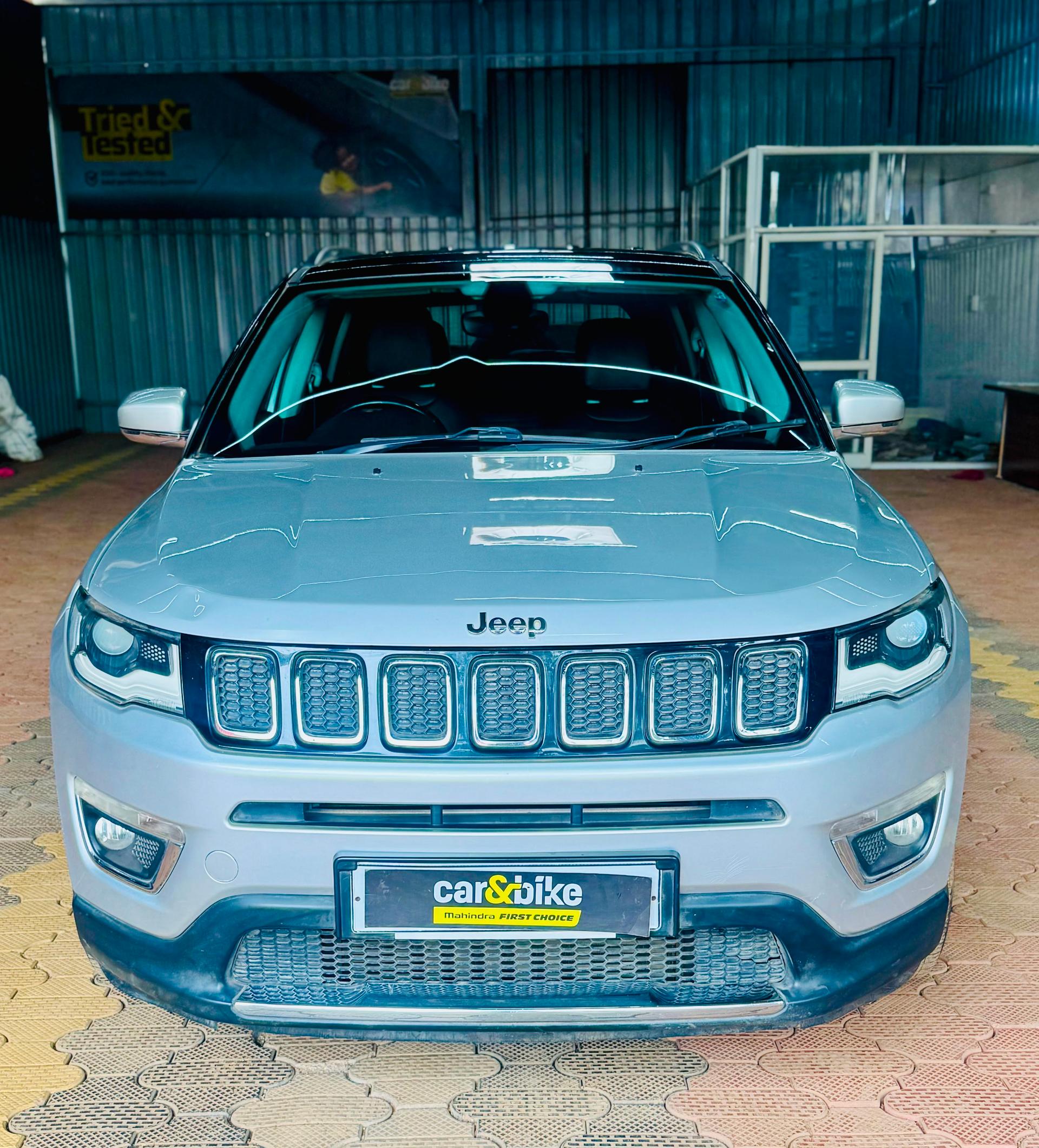 2018 जीप कम्पास Limited 4X4 (O) 2.0 Diesel BS IV 2018 जीप कम्पास Limited 4X4 (O) 2.0 Diesel BS IV