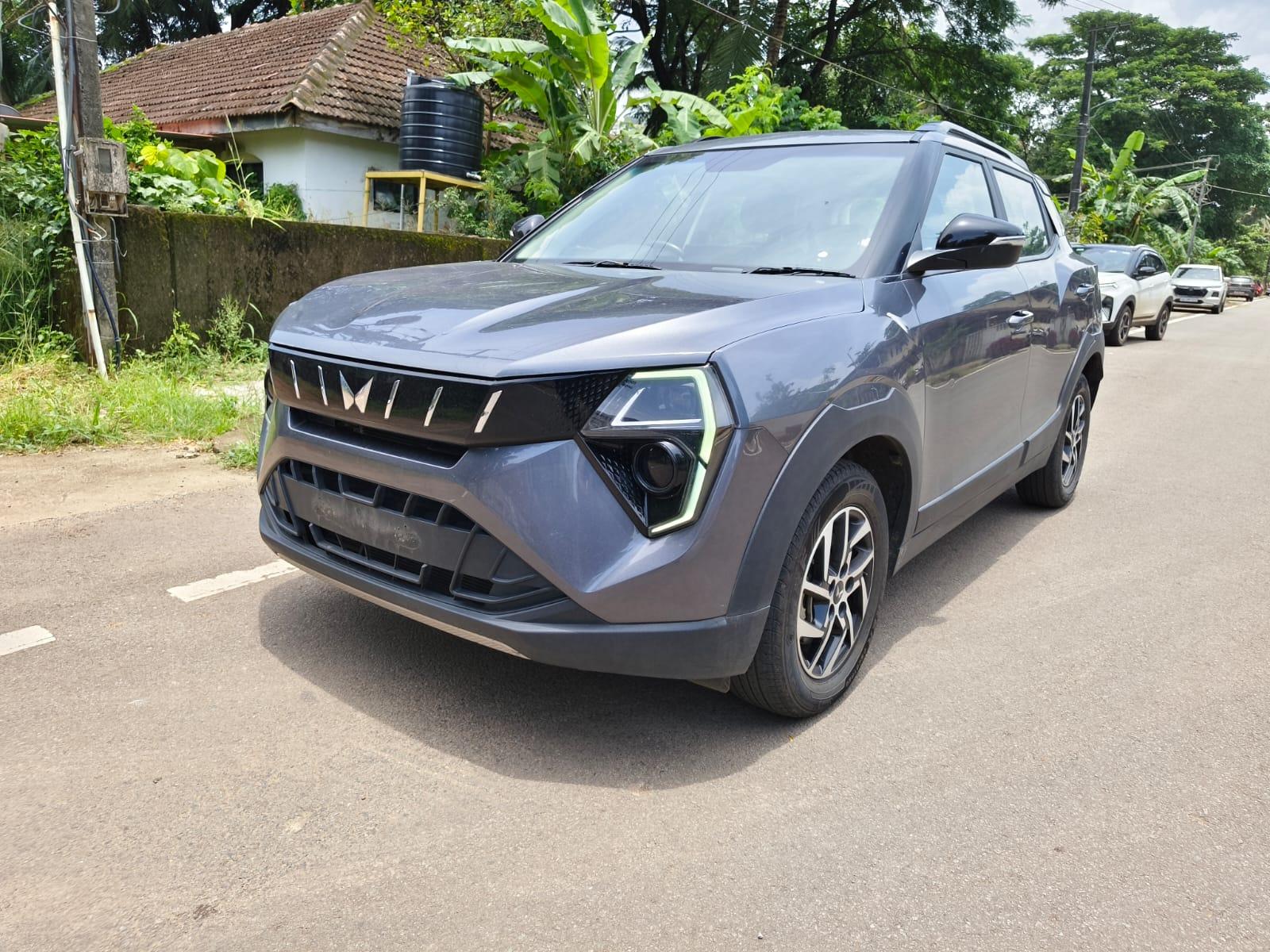 2024 महिंद्रा एक्सयूवी 3XO AX5 1.2 L TCMPFi 2024 महिंद्रा एक्सयूवी 3XO AX5 1.2 L TCMPFi