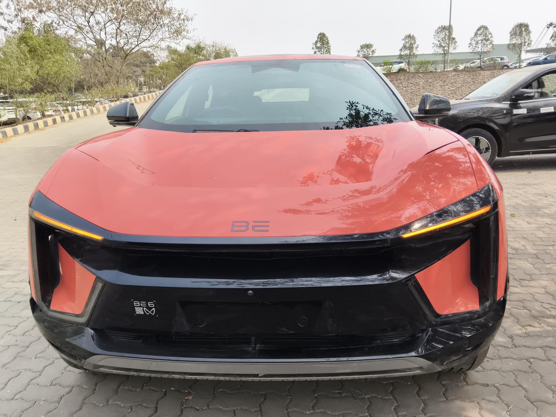 2024 महिंद्रा बी 6इ Pack Three 79 kWh 11.2 kW R19 2024 महिंद्रा बी 6इ Pack Three 79 kWh 11.2 kW R19