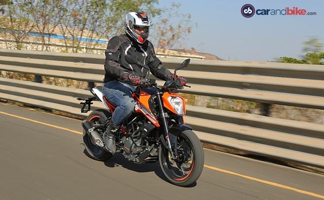 2017 KTM 250 Duke First Ride Review