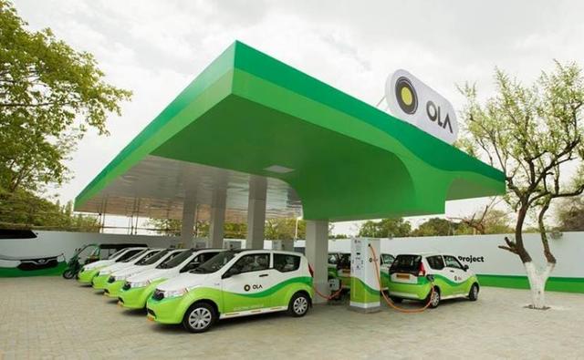 About a year ago, Mahindra Electric and app-based taxi service provider Ola tied up in the Central Indian city of Nagpur to provide clean mobility point to point solutions. Amongst the electric cars, the four door Mahindra e2o Plus was put into service as a taxi and despite some initial teething issues, mainly due to range, have done rather well. 100 electric cars were put into service and according to tweet put out by Mahesh Babu, Chief Executive Officer of Mahindra Electric, these cabs have already covered 25 lakh kms in under a year. While naturally aspirated petrol or diesel cars regularly cover extensive distances, a fleet of electric cars covering such a high distance average is actually quite the rarity.
