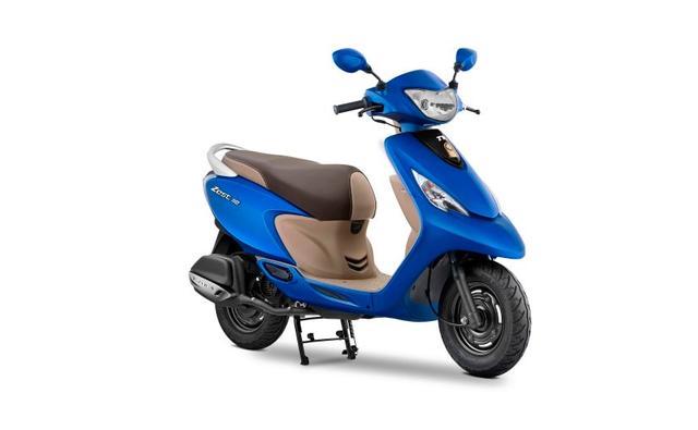 Teased a few days ago, the TVS Scooty Zest 110 has just been launched with the new Matte series. The new variant gets a host of new aesthetic updates and feature additions as well, and of course, a Bharat Stage four (BS-IV) compliant motor and is priced at Rs. 48,038 (ex-showroom, Delhi).