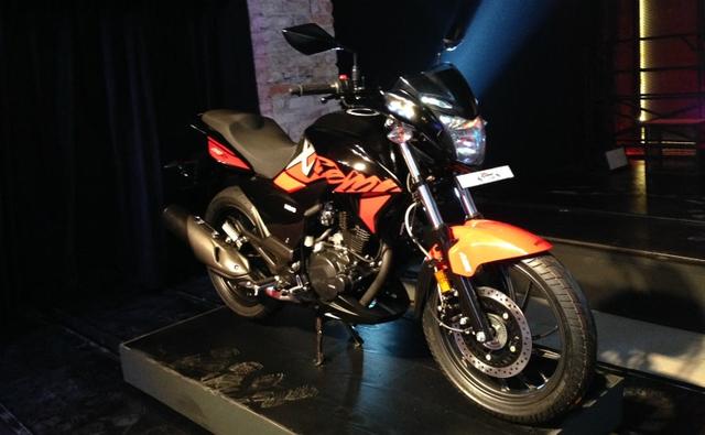 The newly unveiled Hero Xtreme 200R marks Hero MotoCorp's return to the premium motorcycle segment after a brief hiatus and the brand plans to attack a host of 200 cc motorcycles with its newest offering. The Xtreme 200R then, is an important motorcycle for the manufacturer and here's all you need to about the new motorcycle.