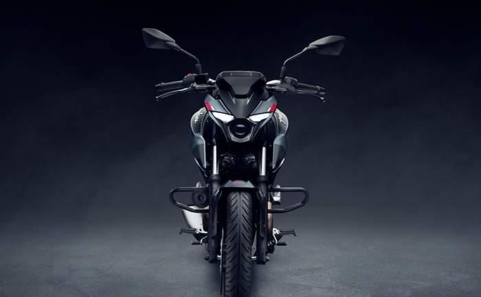 Bajaj Pulsar N250 Front Look