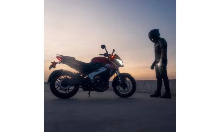 2025 Bajaj Pulsar NS400Z