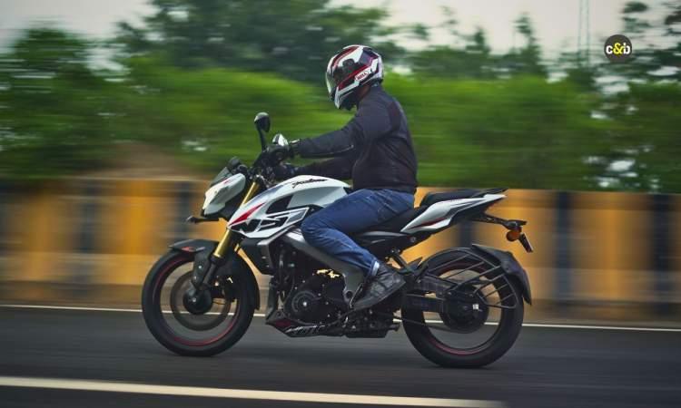 2025 Bajaj Pulsar NS400Z