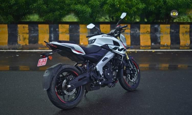 Pulsar NS400Z Key Features