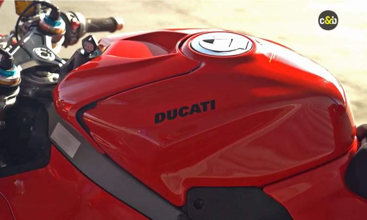 Ducati Panigale V4s