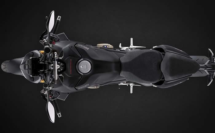 Duacti streetfighter v4 topview