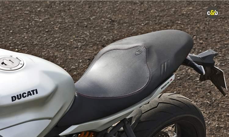 Ducati Supersport 950s 10