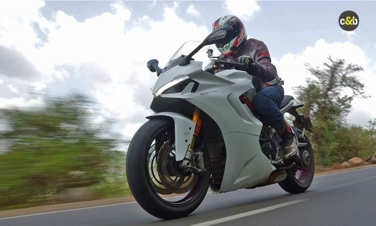 Ducati Supersport 950s 28