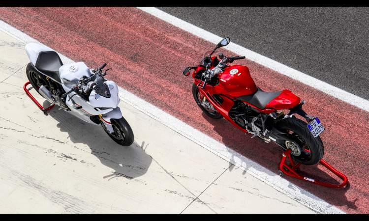 Supersport 950 Overview Gallery 1920x1080 04