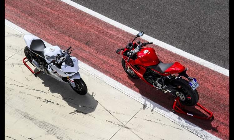 Supersport 950 Veicolo Hero Short 1600x1000