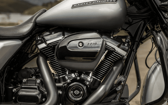 Street Glide Special Tank
