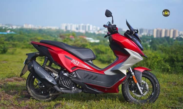 2025 Hero Xoom 160 Red Sideview