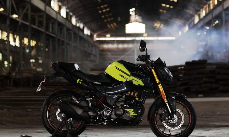 Hero xtreme 160r 4v side view