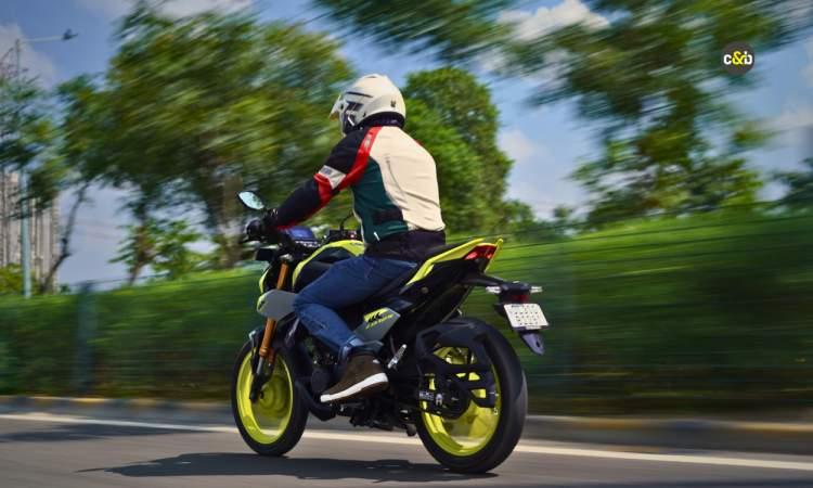 2025 Honda Cb 125 Hornet Rideview 1