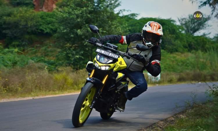 2025 Honda Cb 125 Hornet Rideview 2