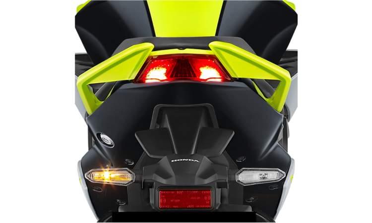 Honda CB 125 Hornet taillights