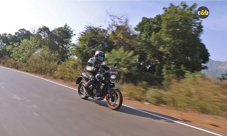 Husqvarna Svartpilen 401 10