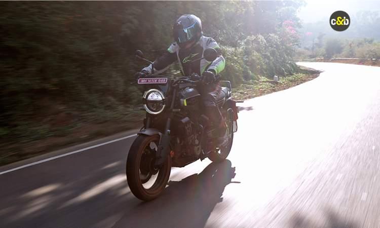 Husqvarna Svartpilen 401 13