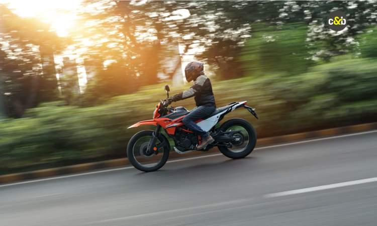 KTM 390 Enduro R Ride Look