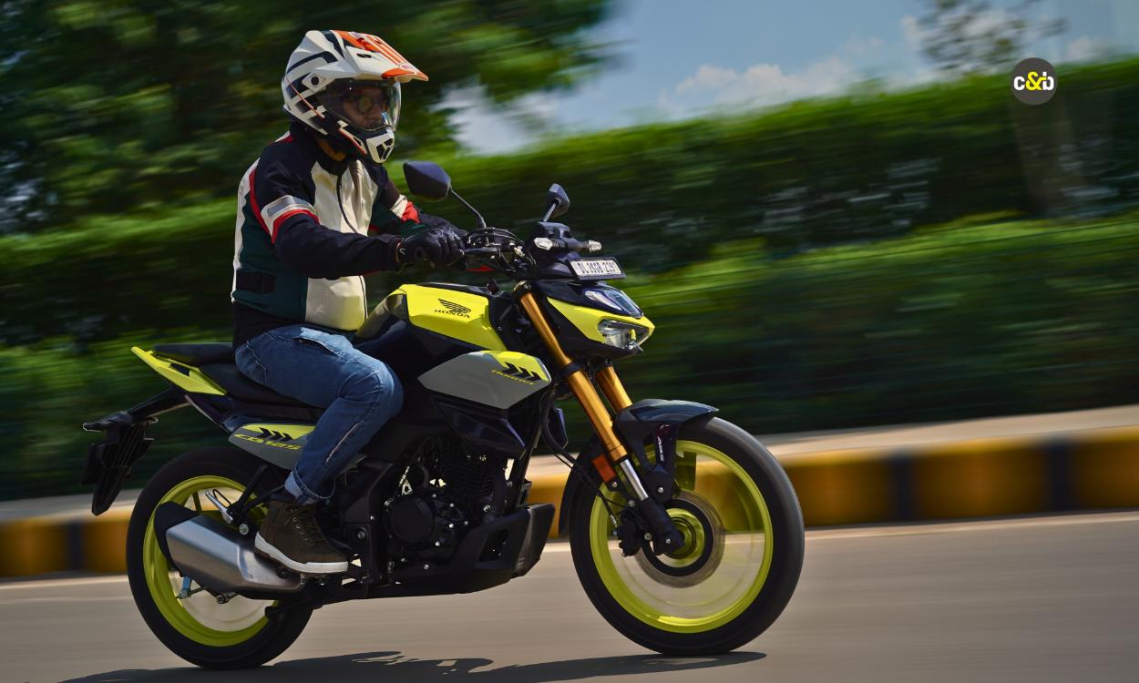 2025 Honda Cb 125 Hornet Rideview 10