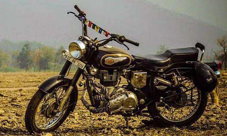Royal enfield bullet 350 front look