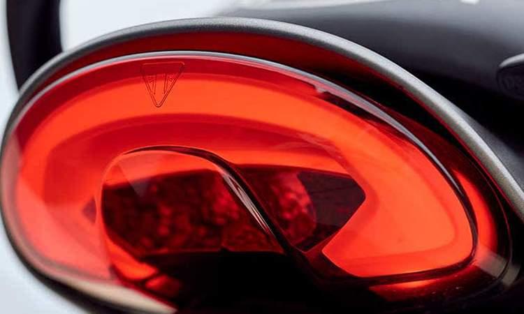Triumph speed 400 taillight