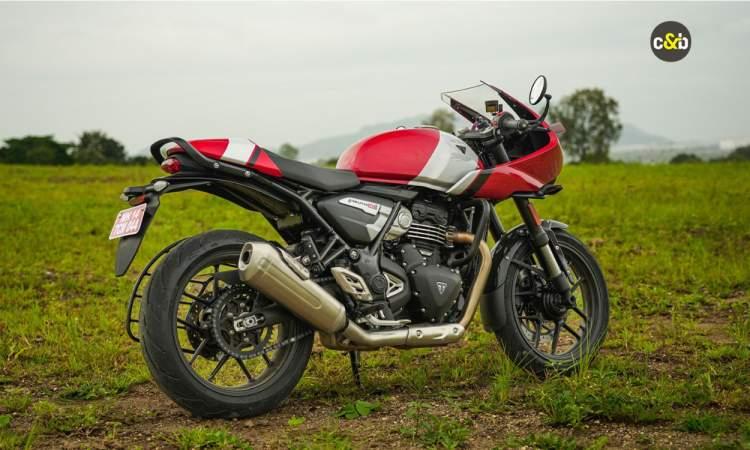 Triumph Thruxton 400 Right Side Look