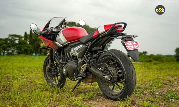Triumph Thruxton 400 Back Look