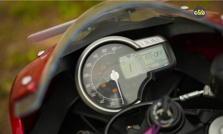 Triumph Thruxton 400 Instrument Console