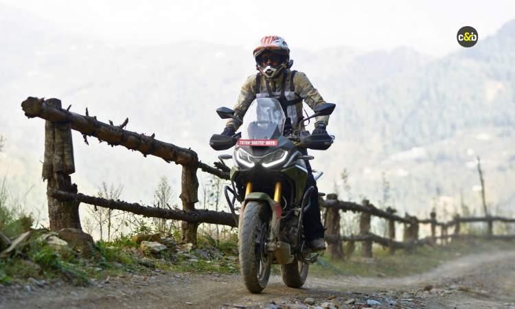 2025 TVS Apache RTX 300 Rideview