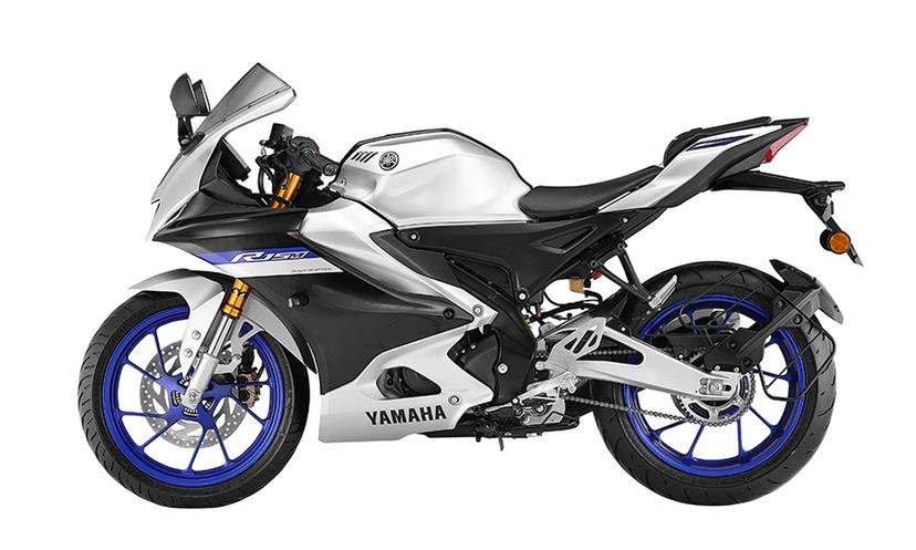 Yamaha R15m Left Side View