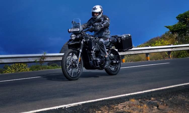 2025 Yezdi Adventure