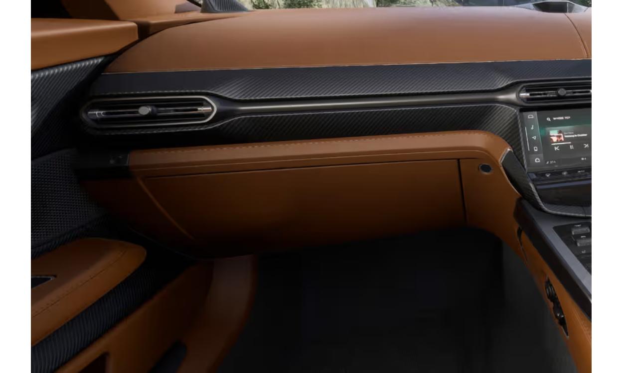 Aston Martin V12 Vanquish Glovebox