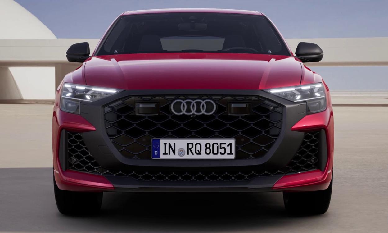 2025 Audi RS Q8 Front look