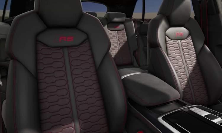 2025 Audi RS Q8 comfort