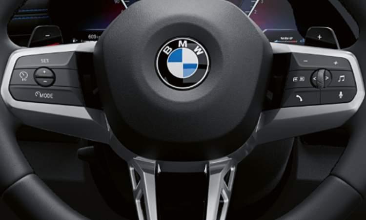 Automatic 7-Speed Steptronic Transmission with Gearshift Paddles