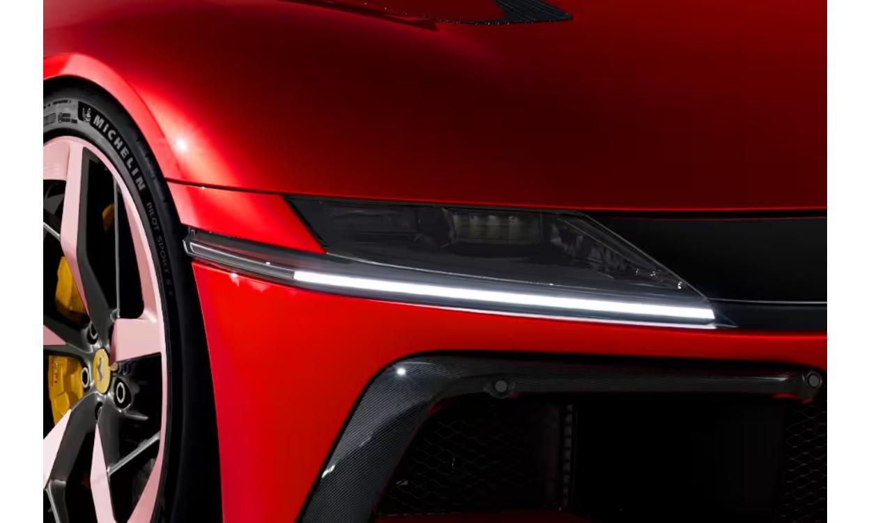 Ferrari 12cilindri Headlight