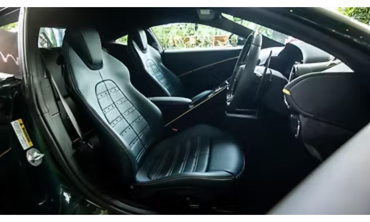 Roma Interior Front Row Seats