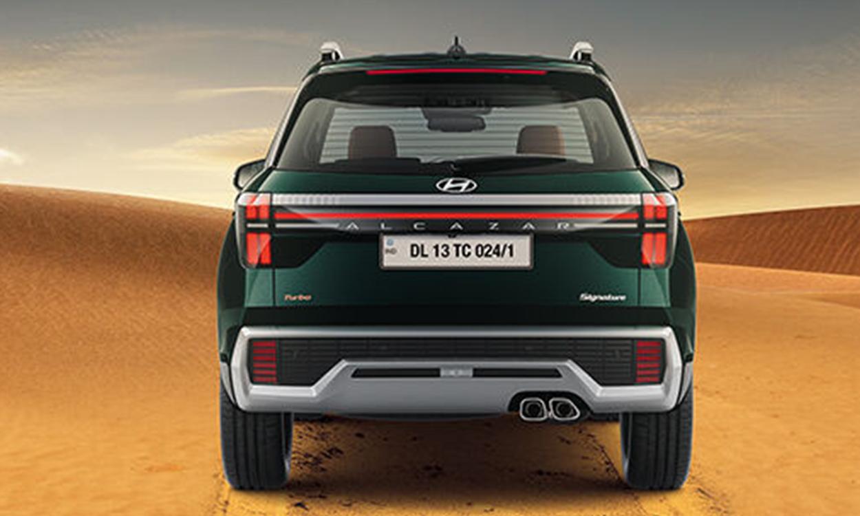 Hyundai alcazar rear look