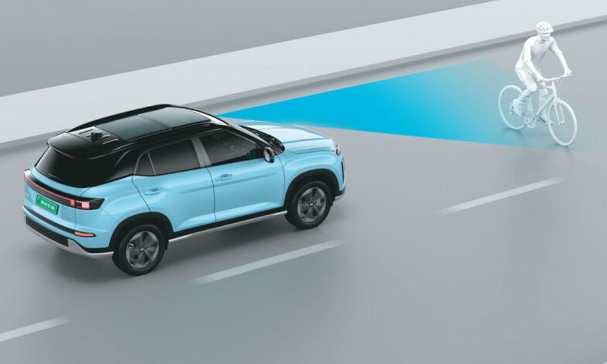 Safety 800x530 Smart Sense Forward Collision Cycle