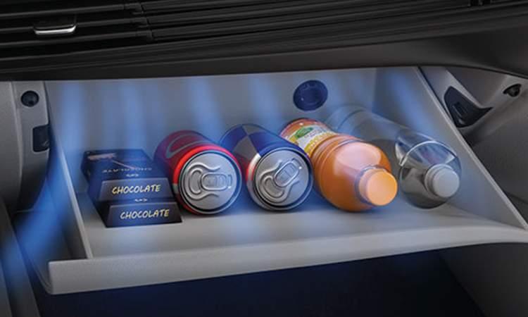 Hyundai_elite_i20_glovebox_cooling