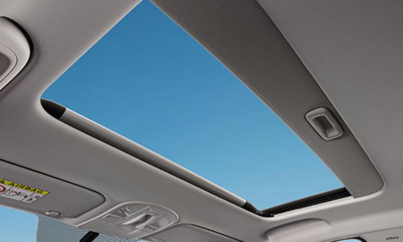 Elite I20_voice_enabled_smart_electric_sunroof