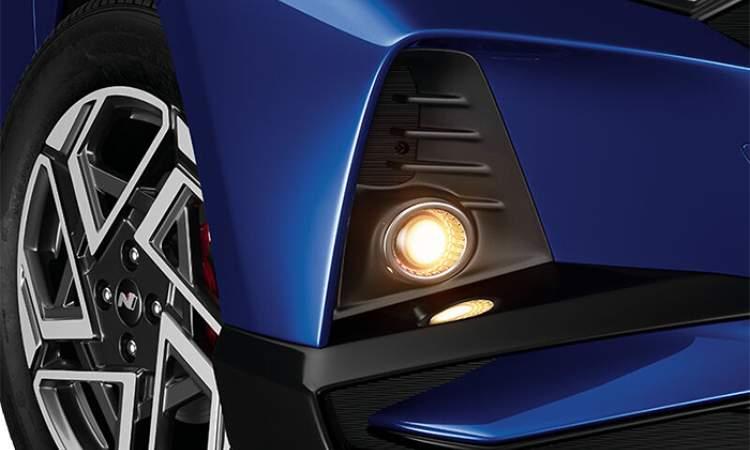 Front fog lamp chrome garnish