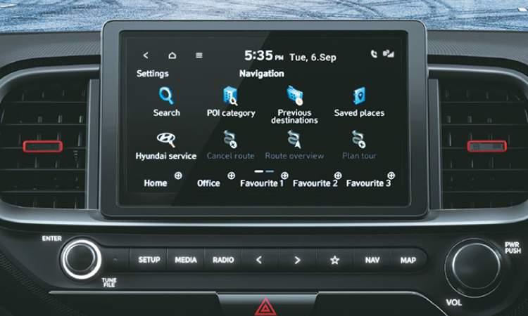20.32 cm (8") HD infotainment system with Bluelink